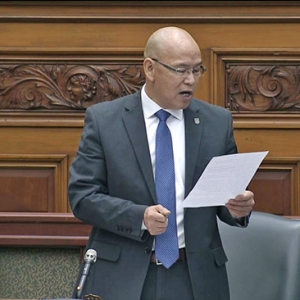安省通过柯文彬省议员私人法案，促各界关注心理康复
