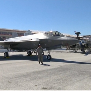 加军战机采购再起波澜，“鹰狮”与F-35争夺加拿大合同