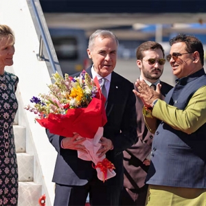 卡尼访印推动经贸“重启” 安全争议或成阴影